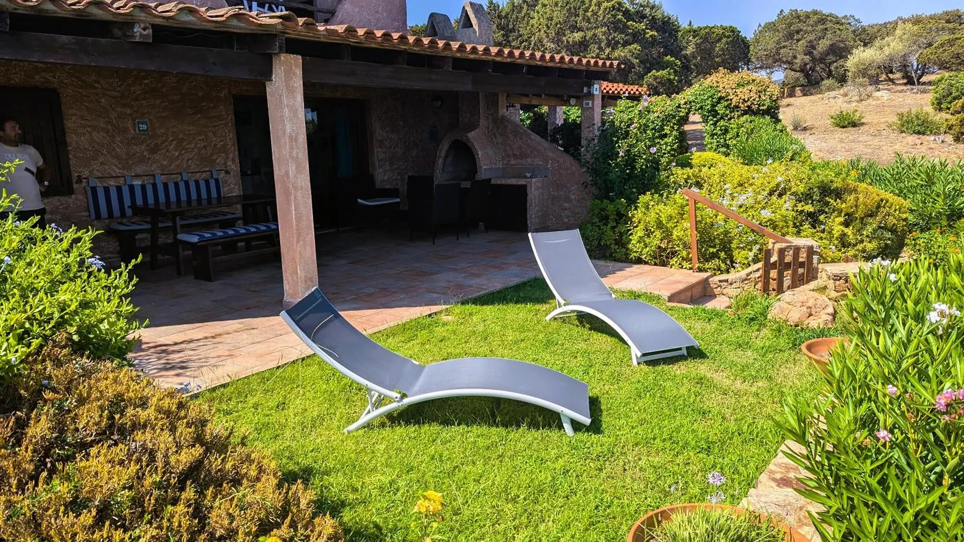 Vakantiehuis Appartamento Vista Mare A 150M Dalla Spiaggia Costa Corallina Italië