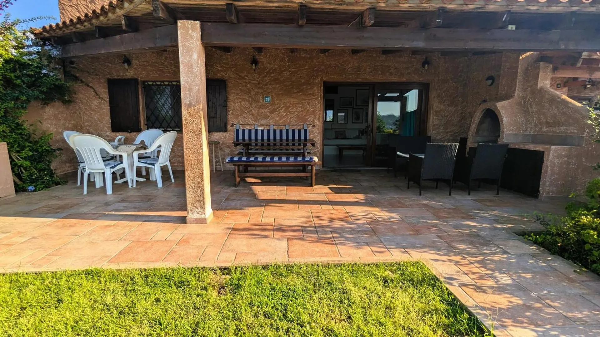 Appartamento Vista Mare A 150M Dalla Spiaggia Costa Corallina 0*,