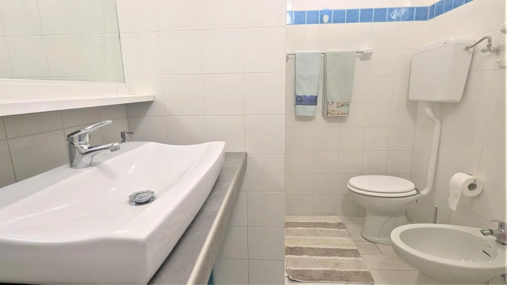 Vakantiehuis Appartamento Vista Mare A 150M Dalla Spiaggia Costa Corallina Italië