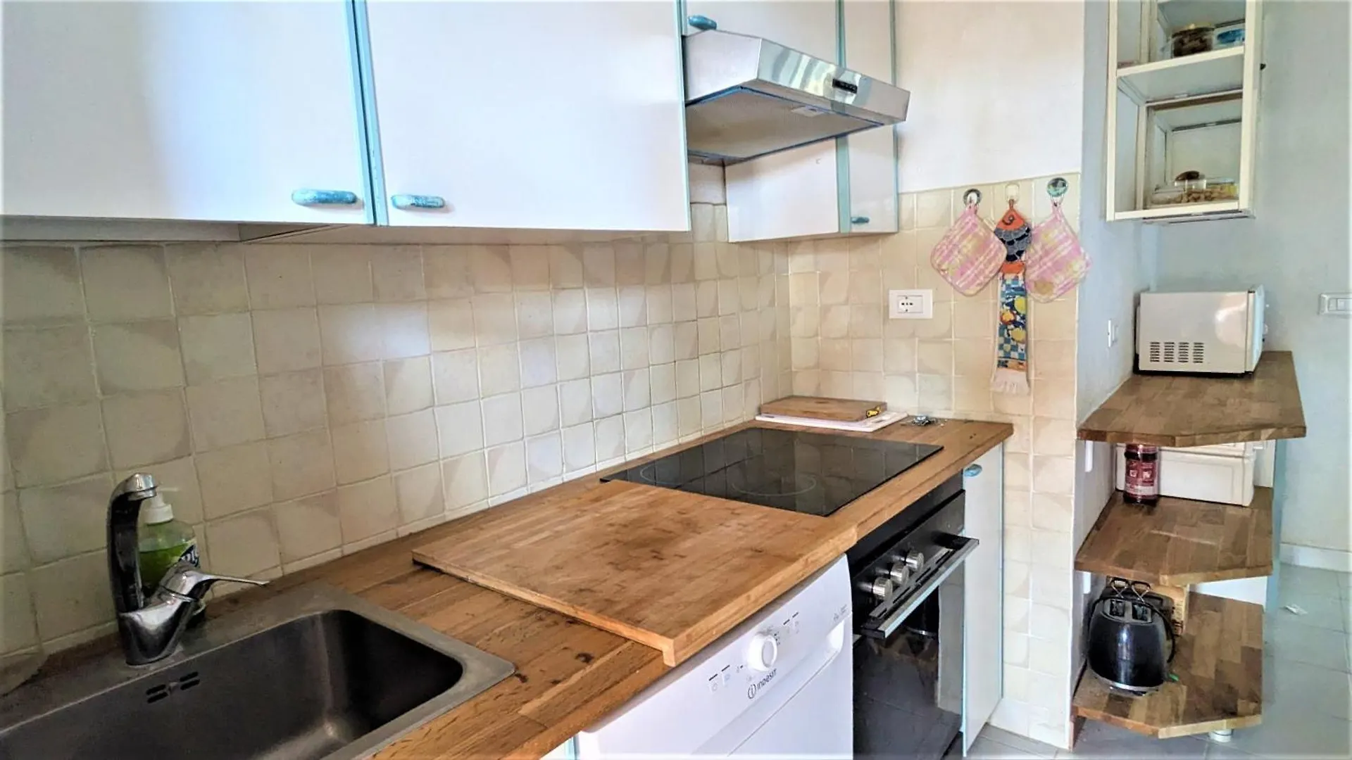 Vakantiehuis Appartamento Vista Mare A 150M Dalla Spiaggia Costa Corallina